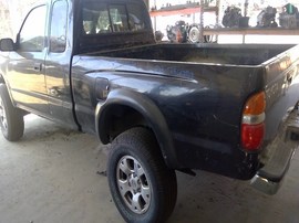 2003 TOYOTA TACOMA, BLACK, SR5 MODEL, EXTD CAB, 2.7L, AT, 2WD,  Z26464